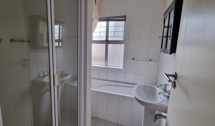 To Let 2 Bedroom Property for Rent in Vredekloof Heights Western Cape